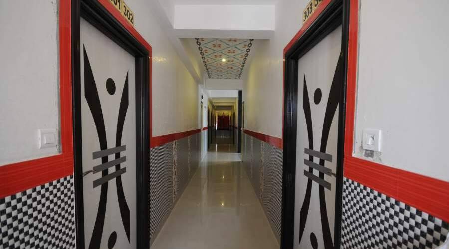 Hotel Lake Palace, Jaipur 5